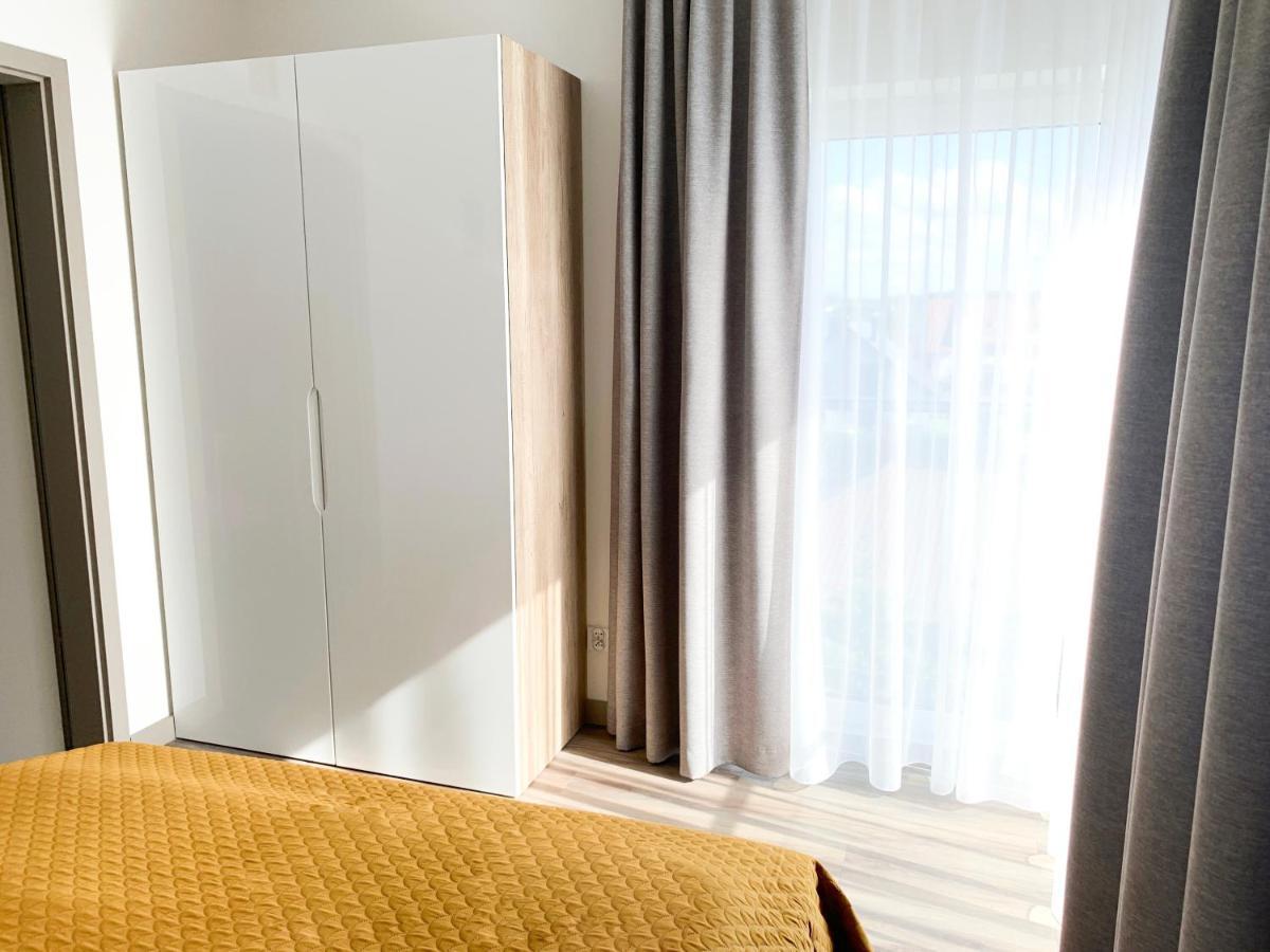 סיאנוז'טי Apartament Livia מראה חיצוני תמונה