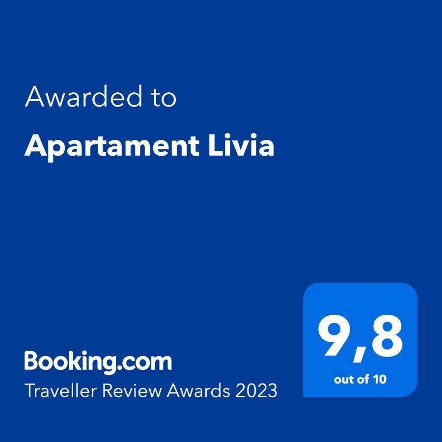 סיאנוז'טי Apartament Livia מראה חיצוני תמונה